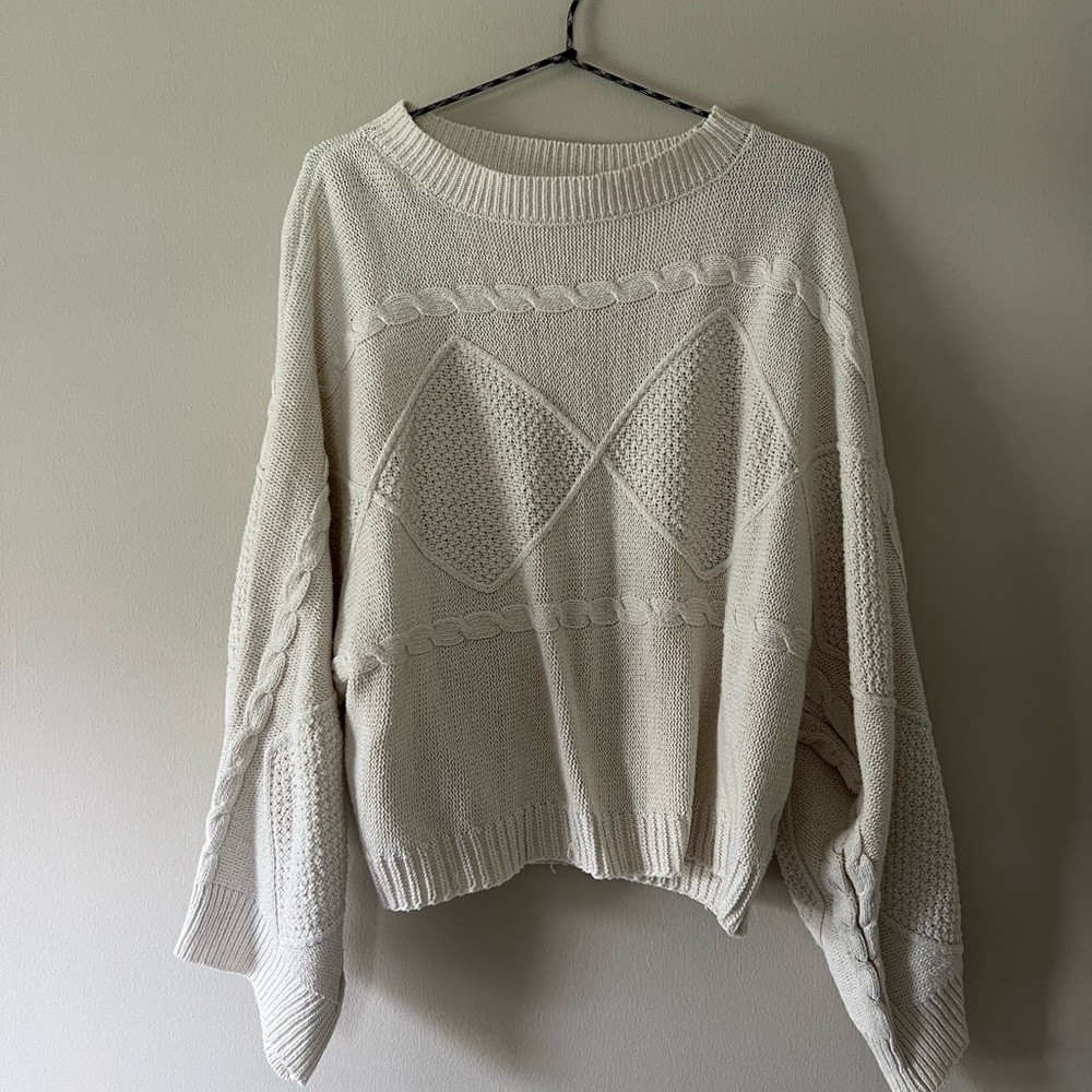 Andthewhy cable knit side sleeve sweater - Picture 2 of 6